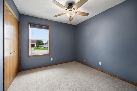 306 Agape Avenue Urbana IA 52345