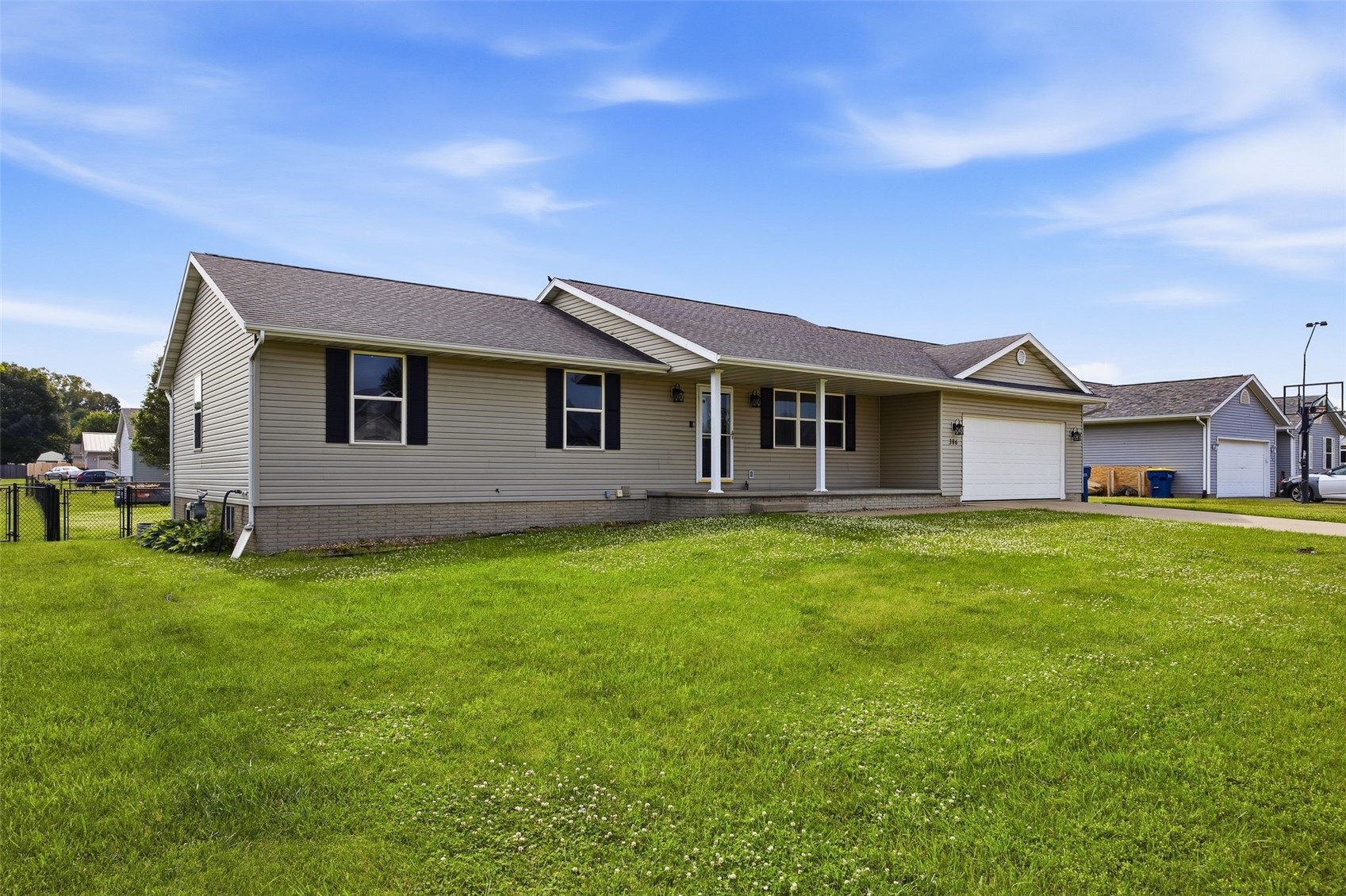 306 Agape Avenue Urbana IA 52345