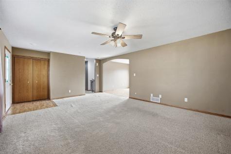 306 Agape Avenue Urbana IA 52345
