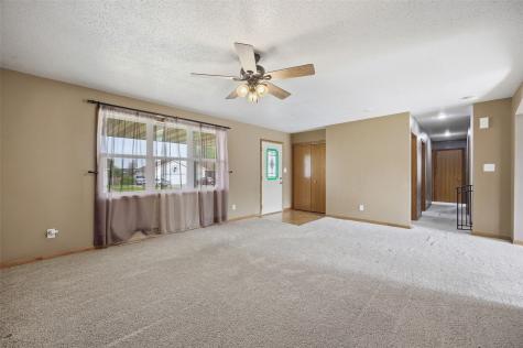 306 Agape Avenue Urbana IA 52345