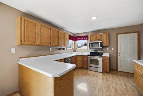 306 Agape Avenue Urbana IA 52345