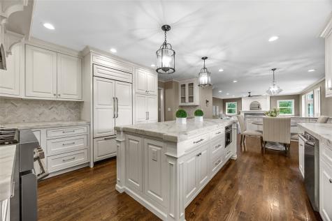 3016 Forest Gate Circle Iowa City IA 52240