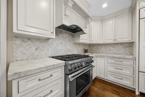 3016 Forest Gate Circle Iowa City IA 52240