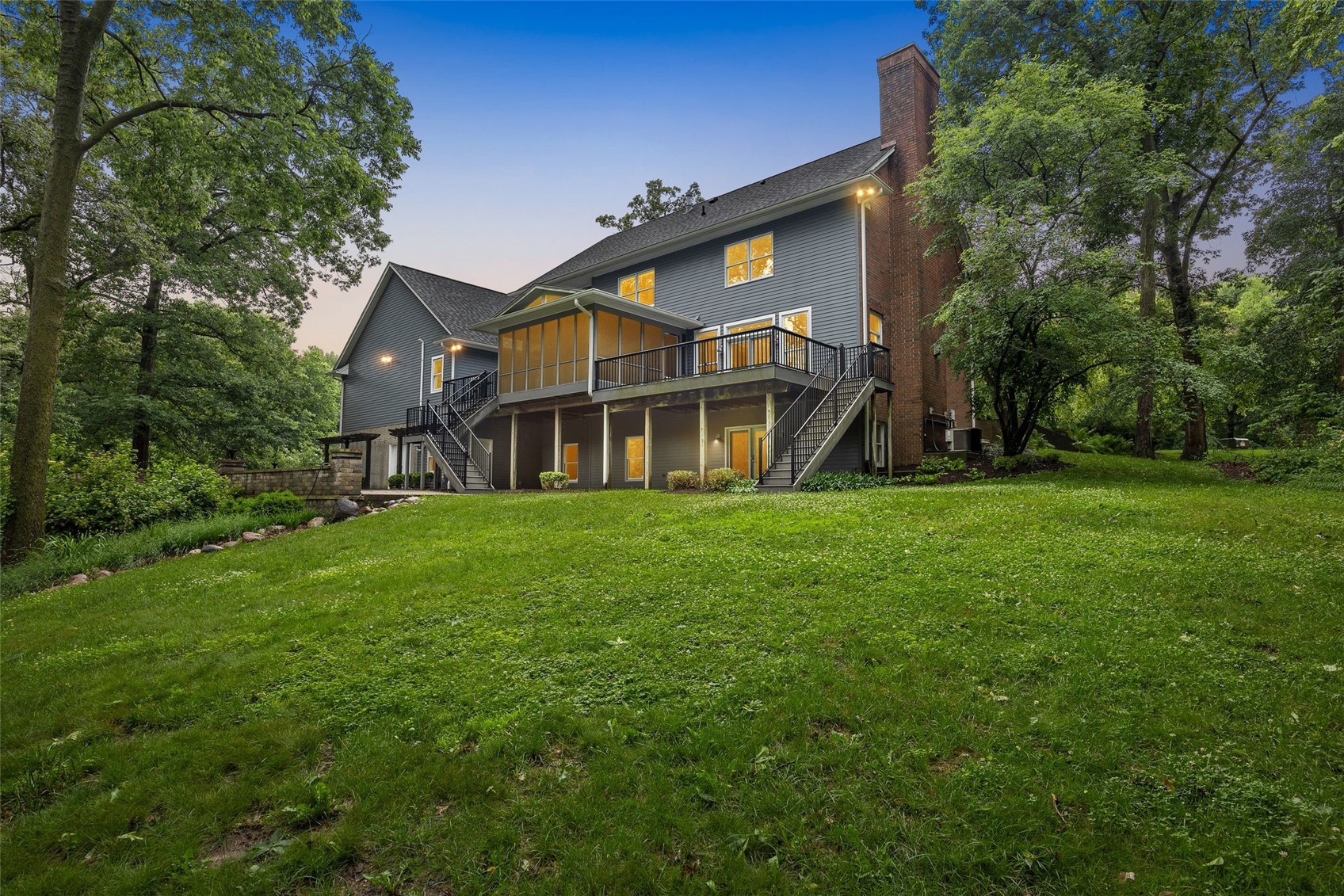 3016 Forest Gate Circle Iowa City IA 52240