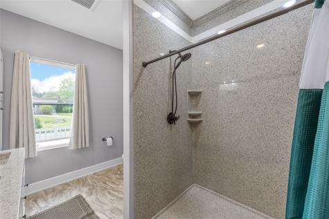 421 W 5th Street Monticello IA 52310
