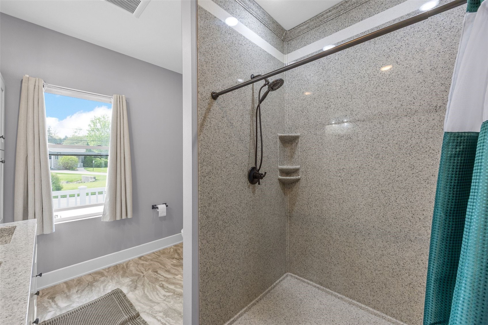 421 W 5th Street Monticello IA 52310