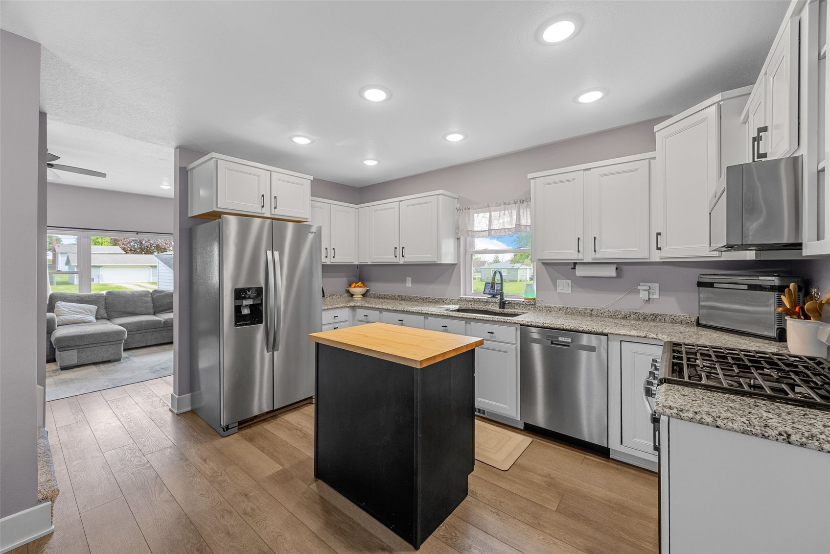 421 W 5th Street Monticello IA 52310