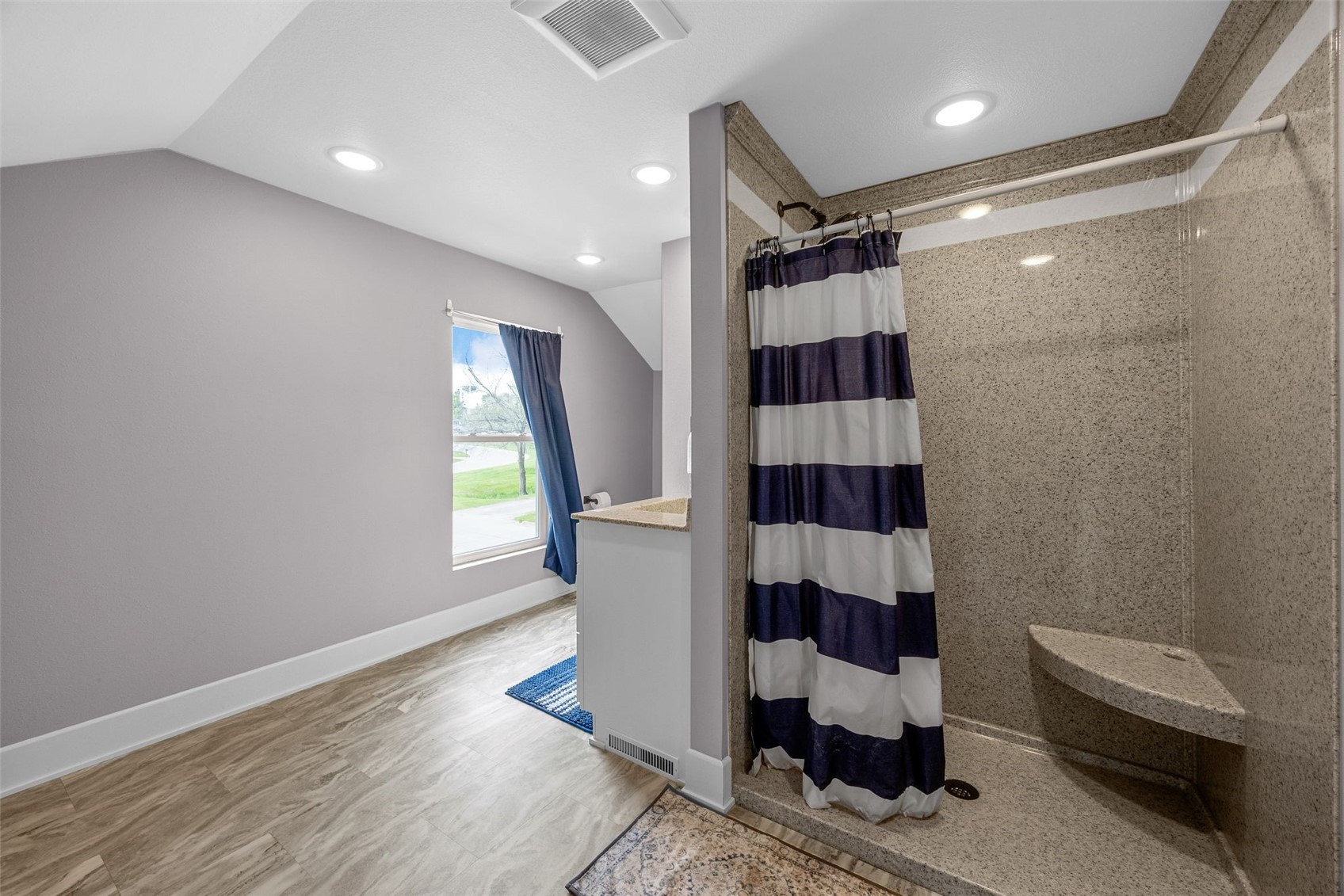 421 W 5th Street Monticello IA 52310