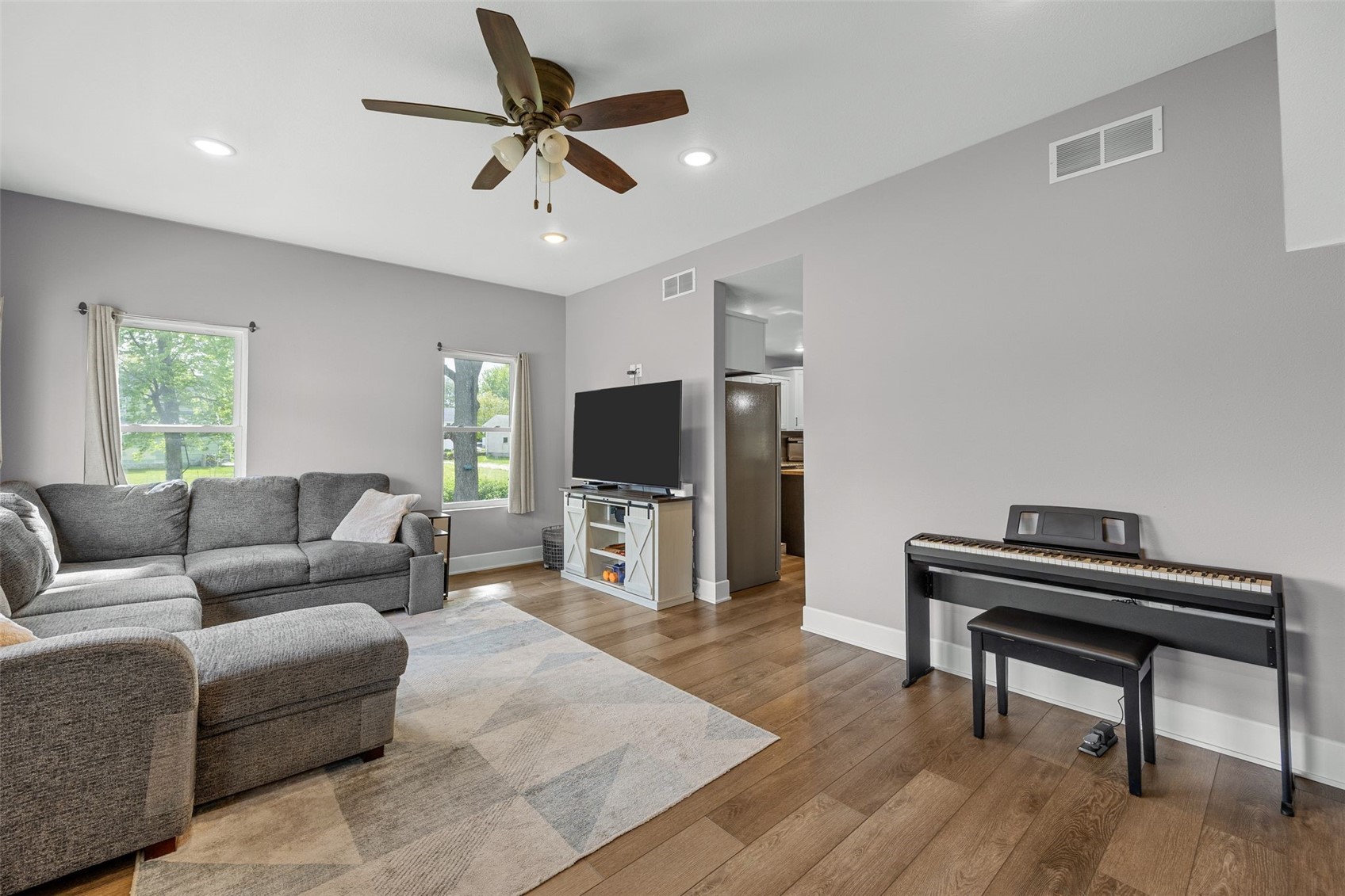 421 W 5th Street Monticello IA 52310