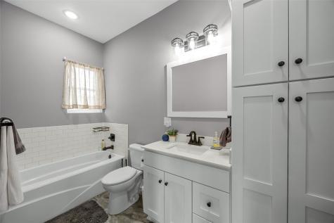 421 W 5th Street Monticello IA 52310