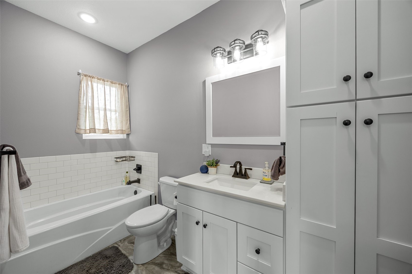 421 W 5th Street Monticello IA 52310