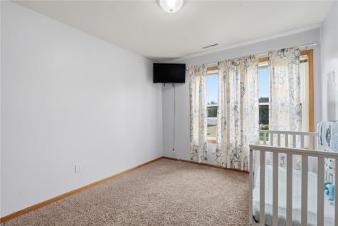 6611 Fox Run Drive SW Cedar Rapids IA 52404