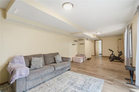 6611 Fox Run Drive SW Cedar Rapids IA 52404