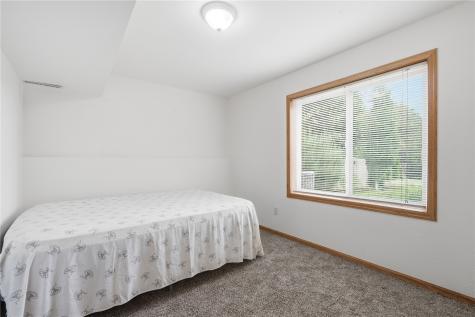 6611 Fox Run Drive SW Cedar Rapids IA 52404