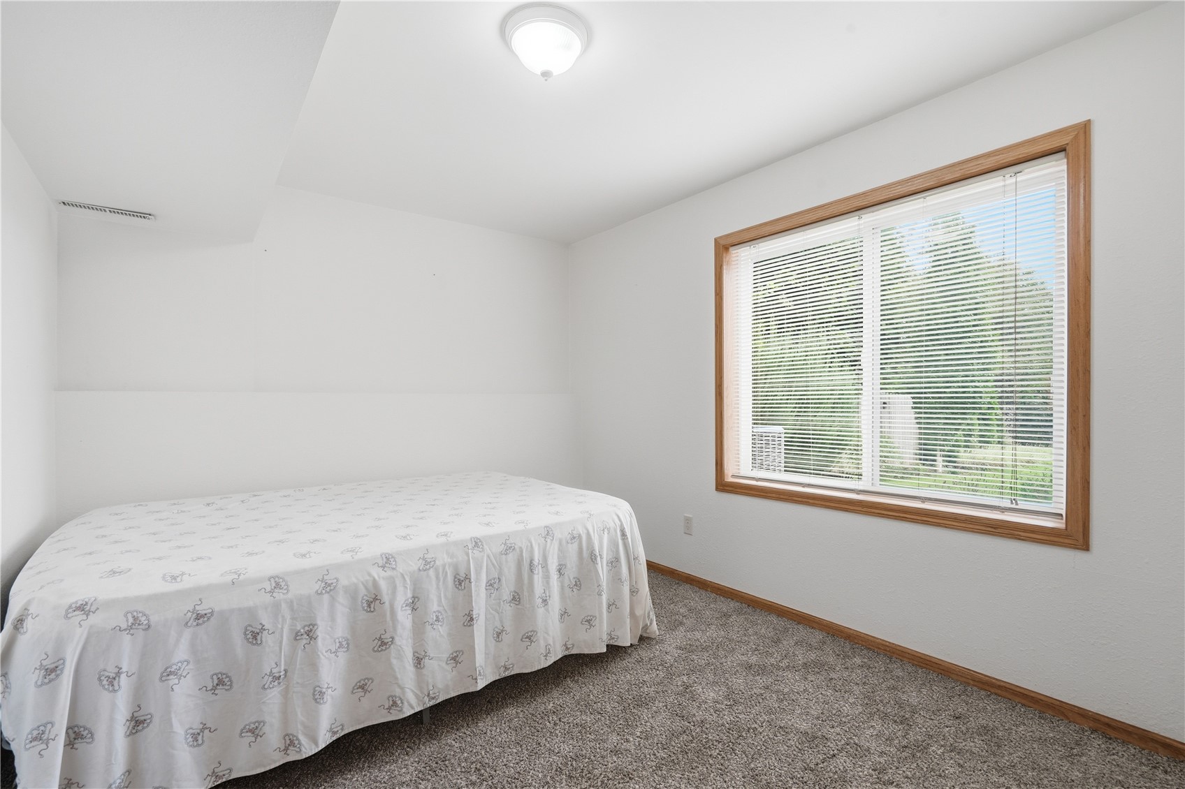 6611 Fox Run Drive SW Cedar Rapids IA 52404