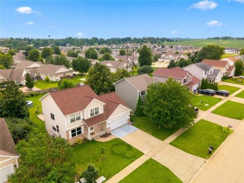6611 Fox Run Drive SW Cedar Rapids IA 52404