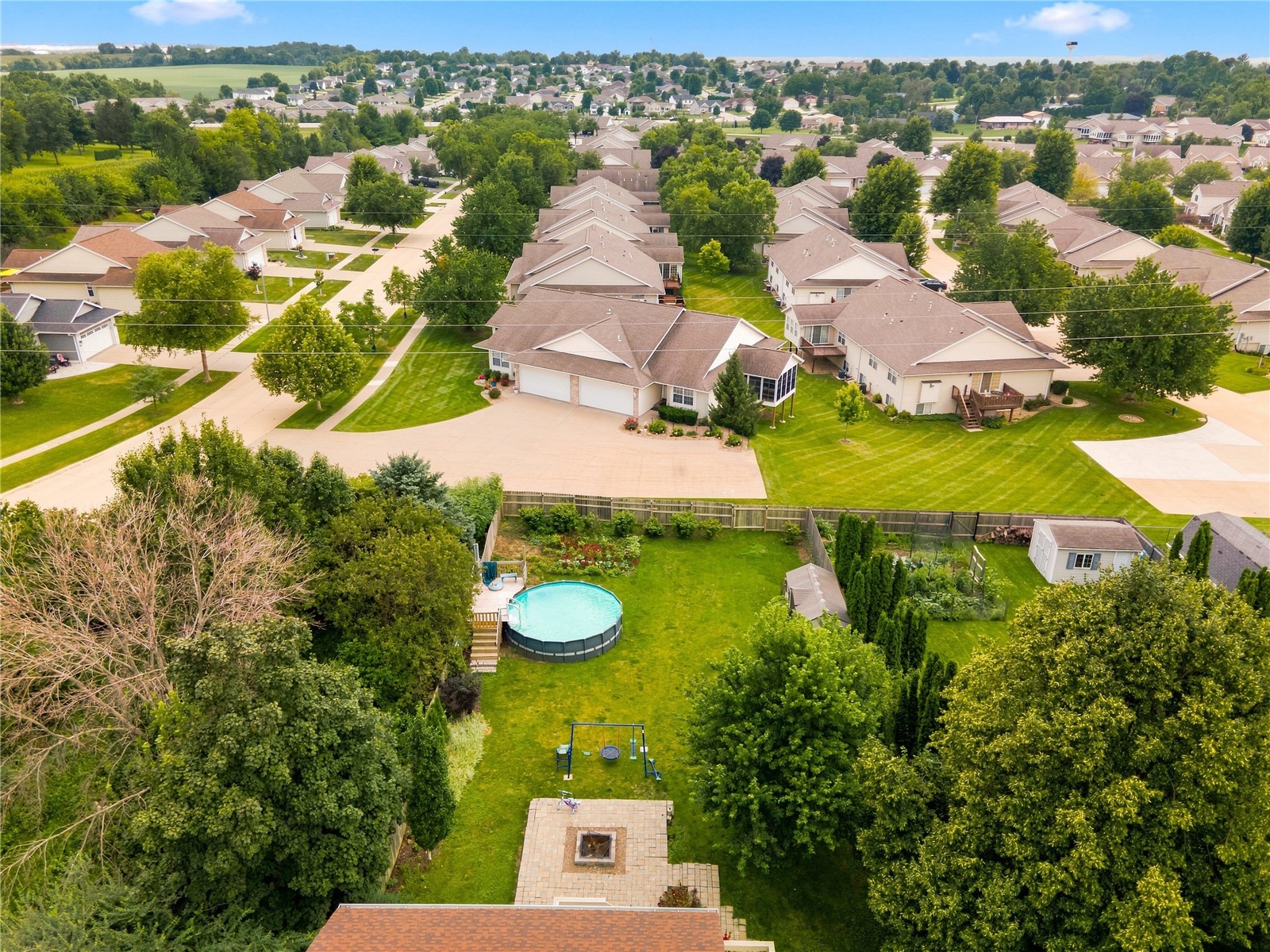 6611 Fox Run Drive SW Cedar Rapids IA 52404
