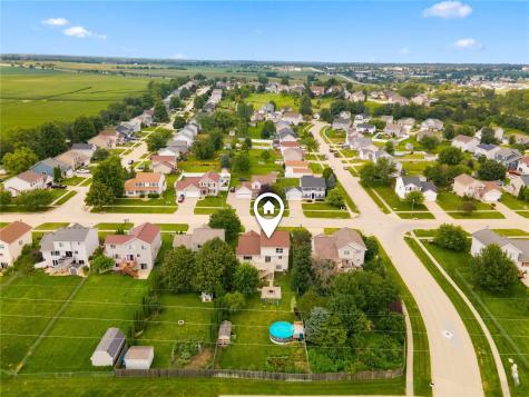 6611 Fox Run Drive SW Cedar Rapids IA 52404