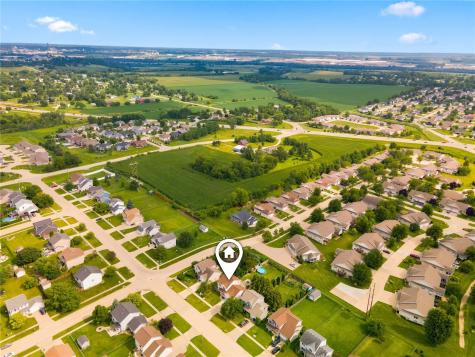 6611 Fox Run Drive SW Cedar Rapids IA 52404