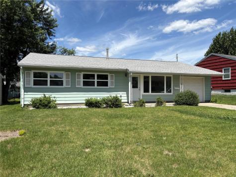 272 Peace Avenue NW Cedar Rapids IA 52405