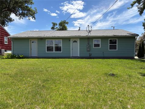 272 Peace Avenue NW Cedar Rapids IA 52405