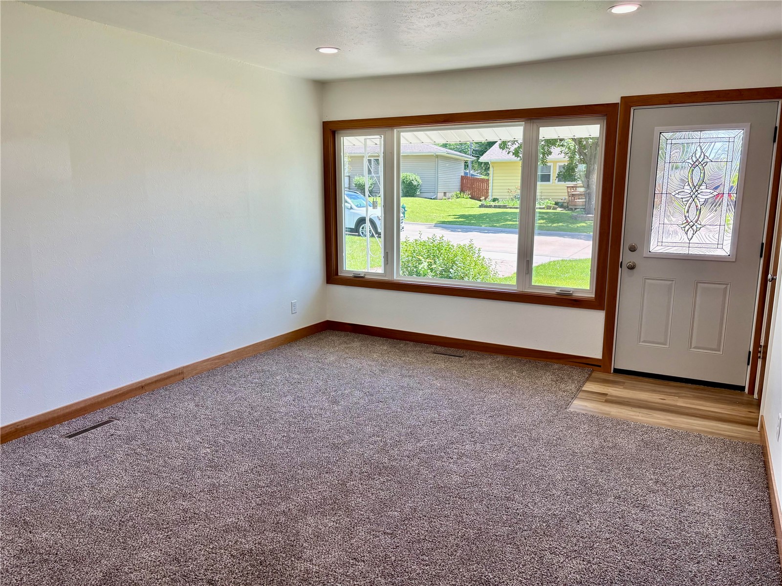 272 Peace Avenue NW Cedar Rapids IA 52405