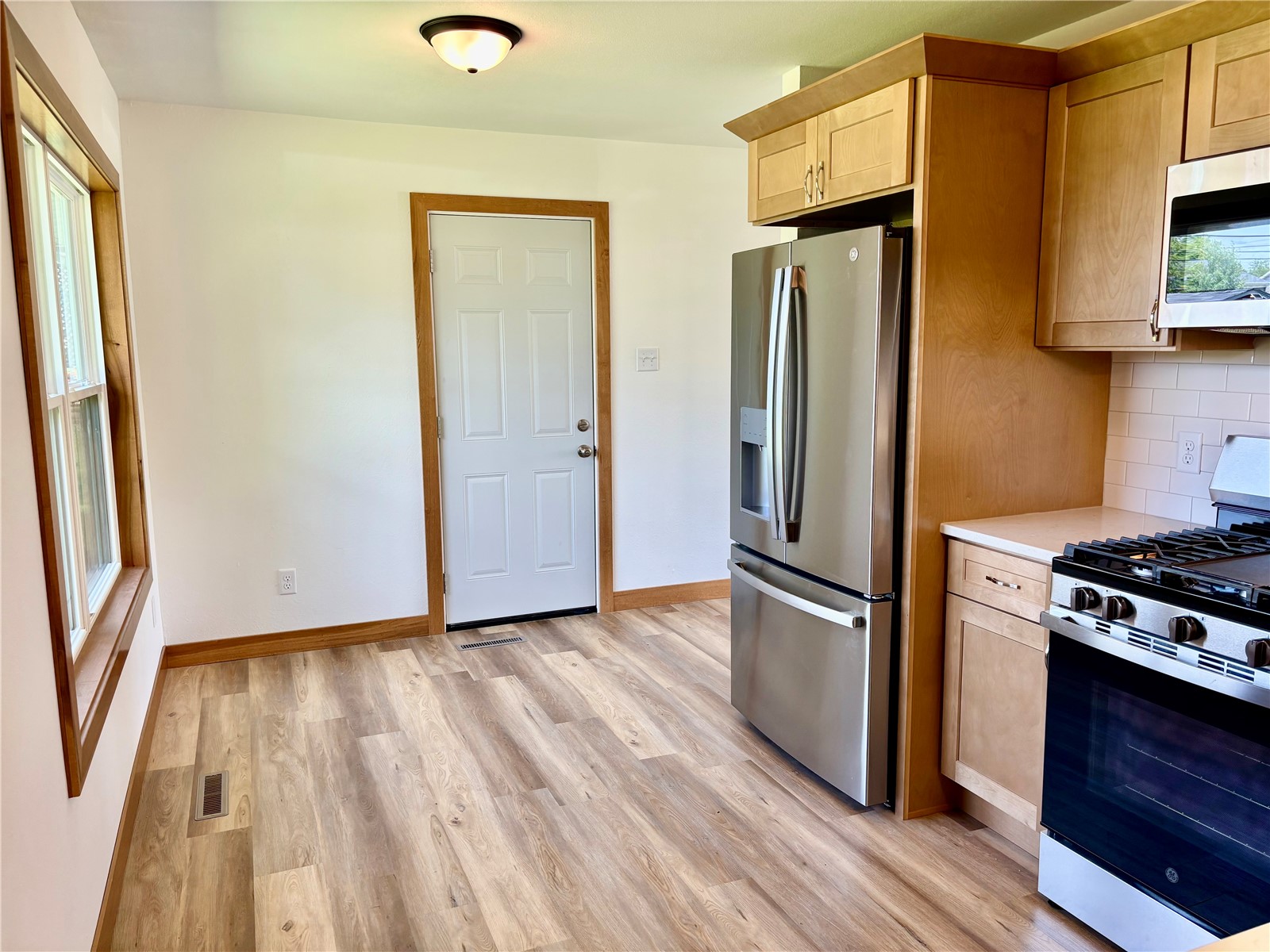 272 Peace Avenue NW Cedar Rapids IA 52405