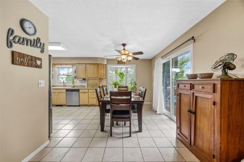 790 Leslie Court Robins IA 52328