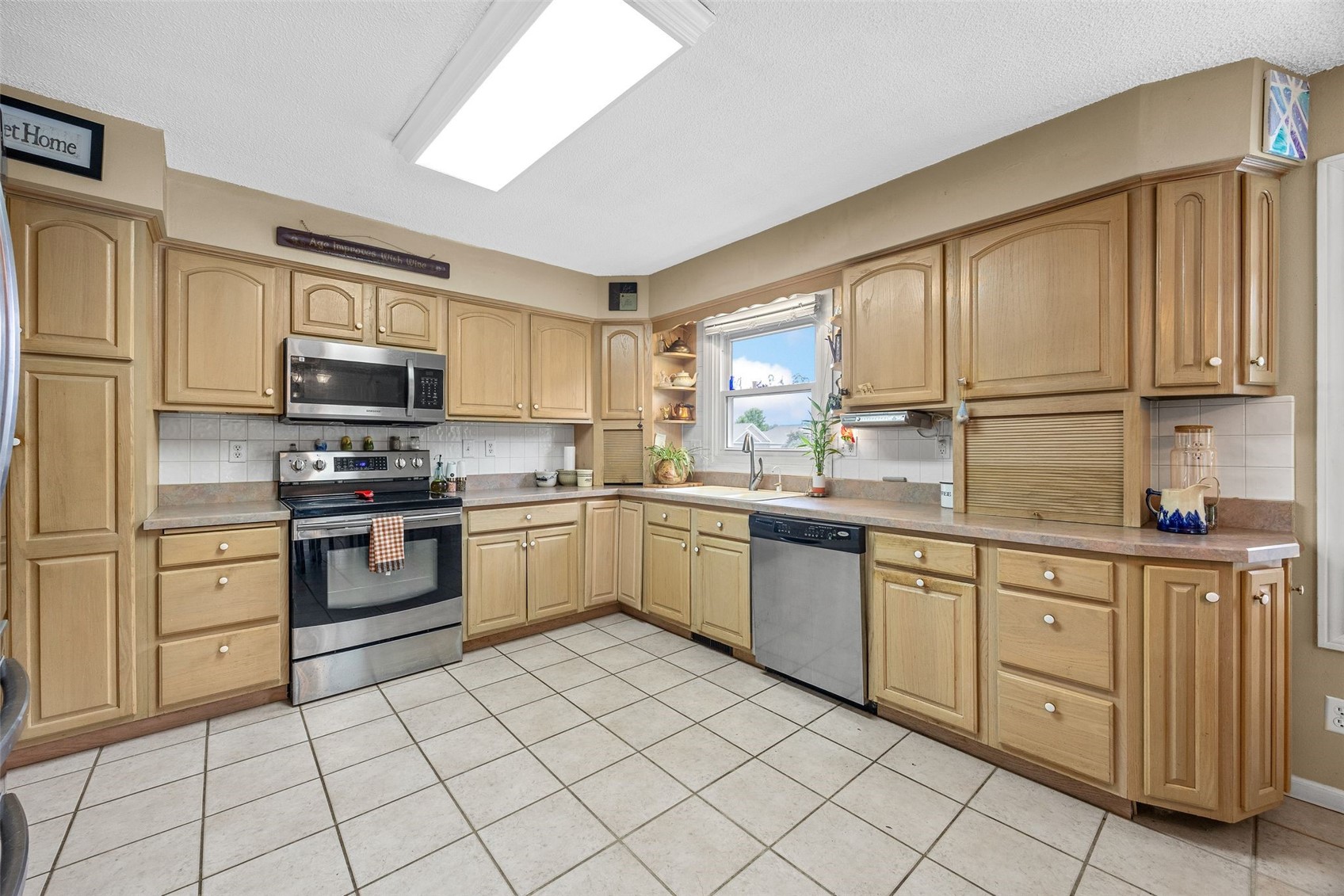 790 Leslie Court Robins IA 52328