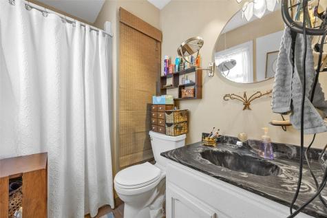 790 Leslie Court Robins IA 52328