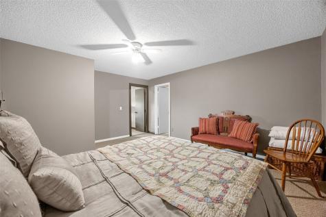 790 Leslie Court Robins IA 52328