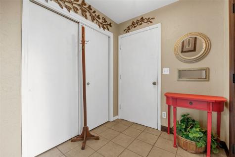790 Leslie Court Robins IA 52328