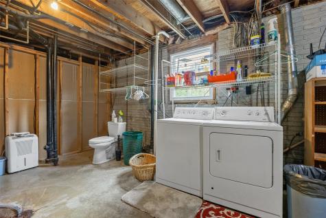 790 Leslie Court Robins IA 52328