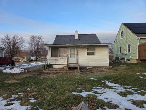 1517 34th Street NE Cedar Rapids IA 52402
