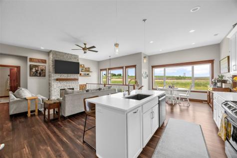 3176 Artesian Road Marion IA 52302