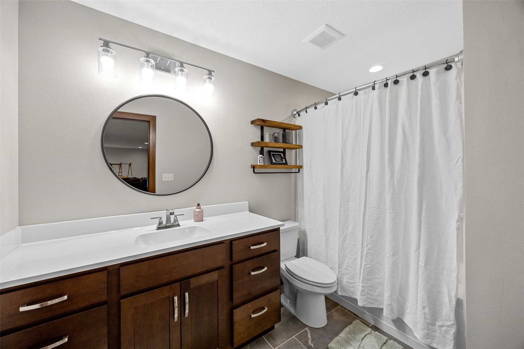 3176 Artesian Road Marion IA 52302