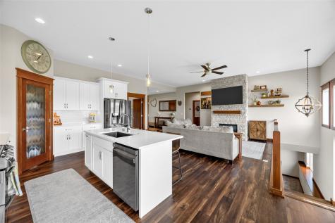 3176 Artesian Road Marion IA 52302