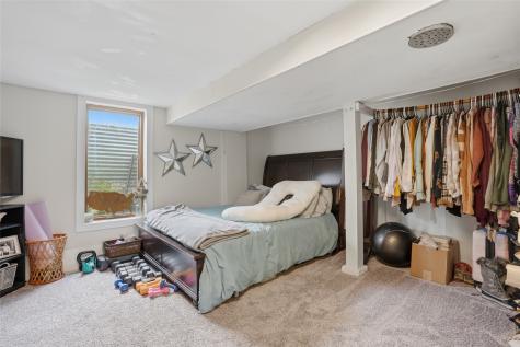 706 Giblin Drive Iowa City IA 52246