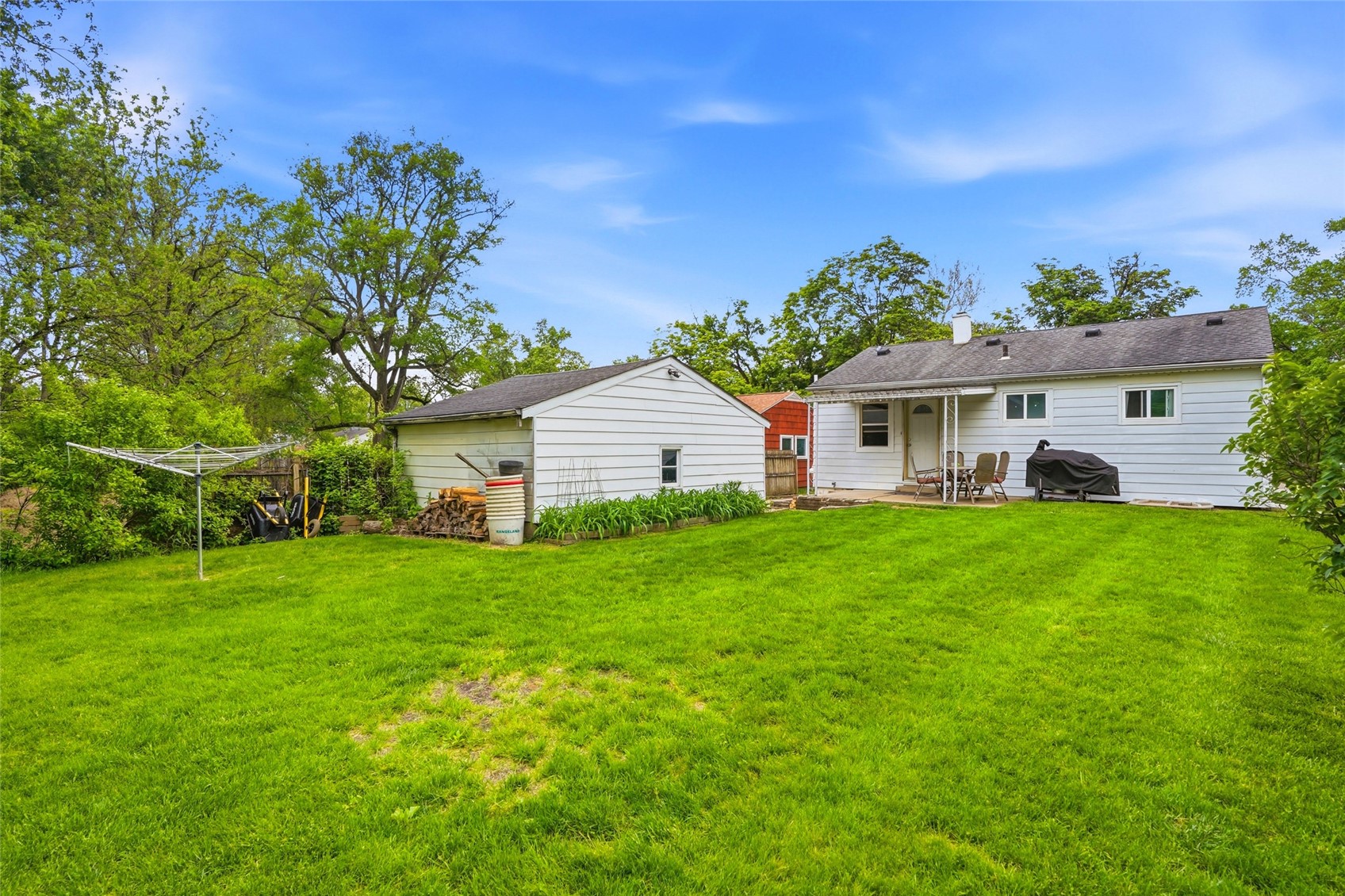 706 Giblin Drive Iowa City IA 52246