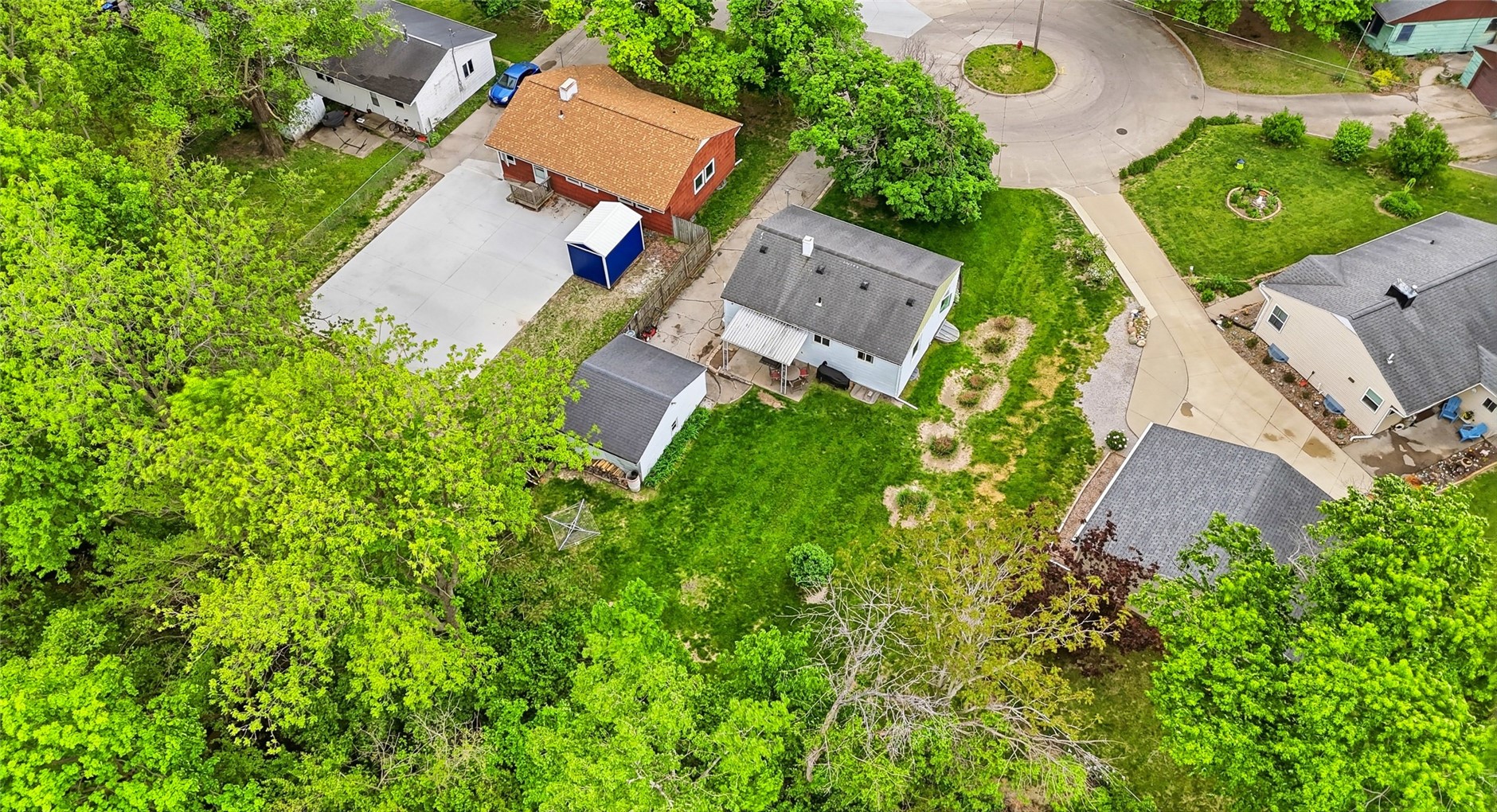 706 Giblin Drive Iowa City IA 52246