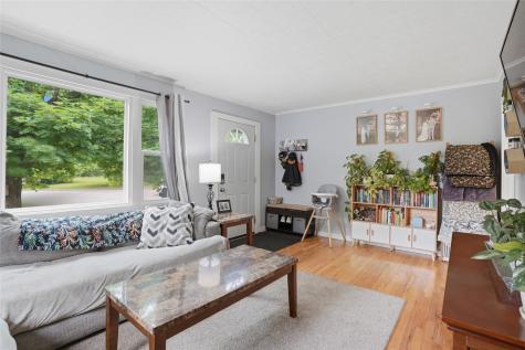 706 Giblin Drive Iowa City IA 52246