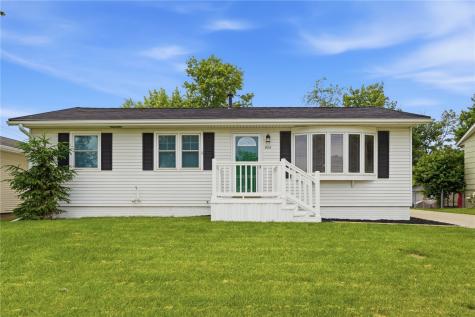 806 29th Street NW Cedar Rapids IA 52405