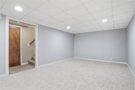 806 29th Street NW Cedar Rapids IA 52405