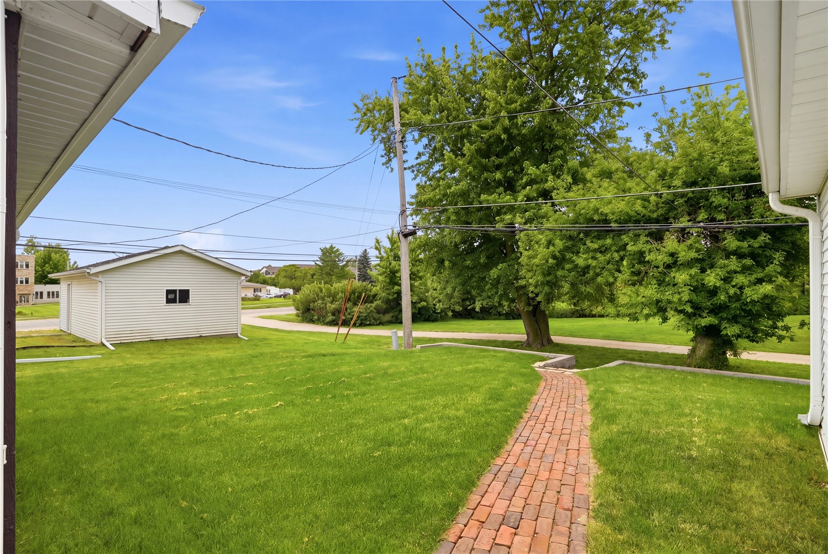 806 29th Street NW Cedar Rapids IA 52405