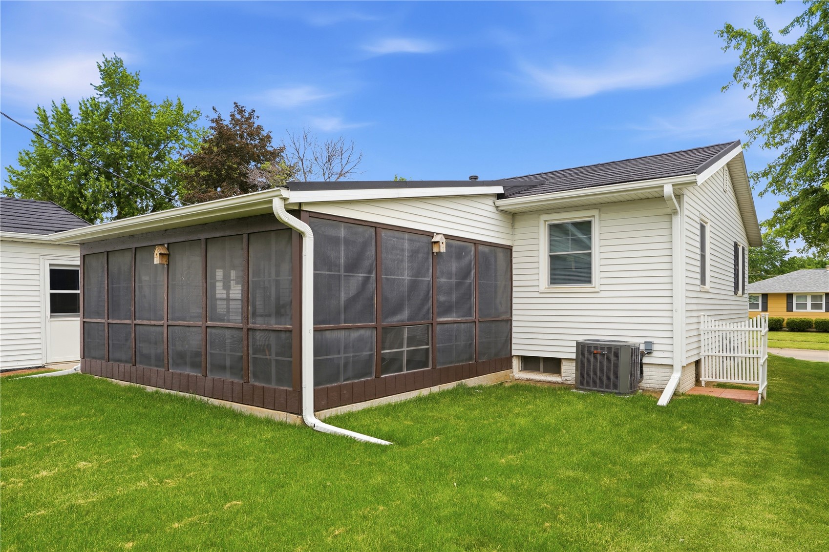 806 29th Street NW Cedar Rapids IA 52405