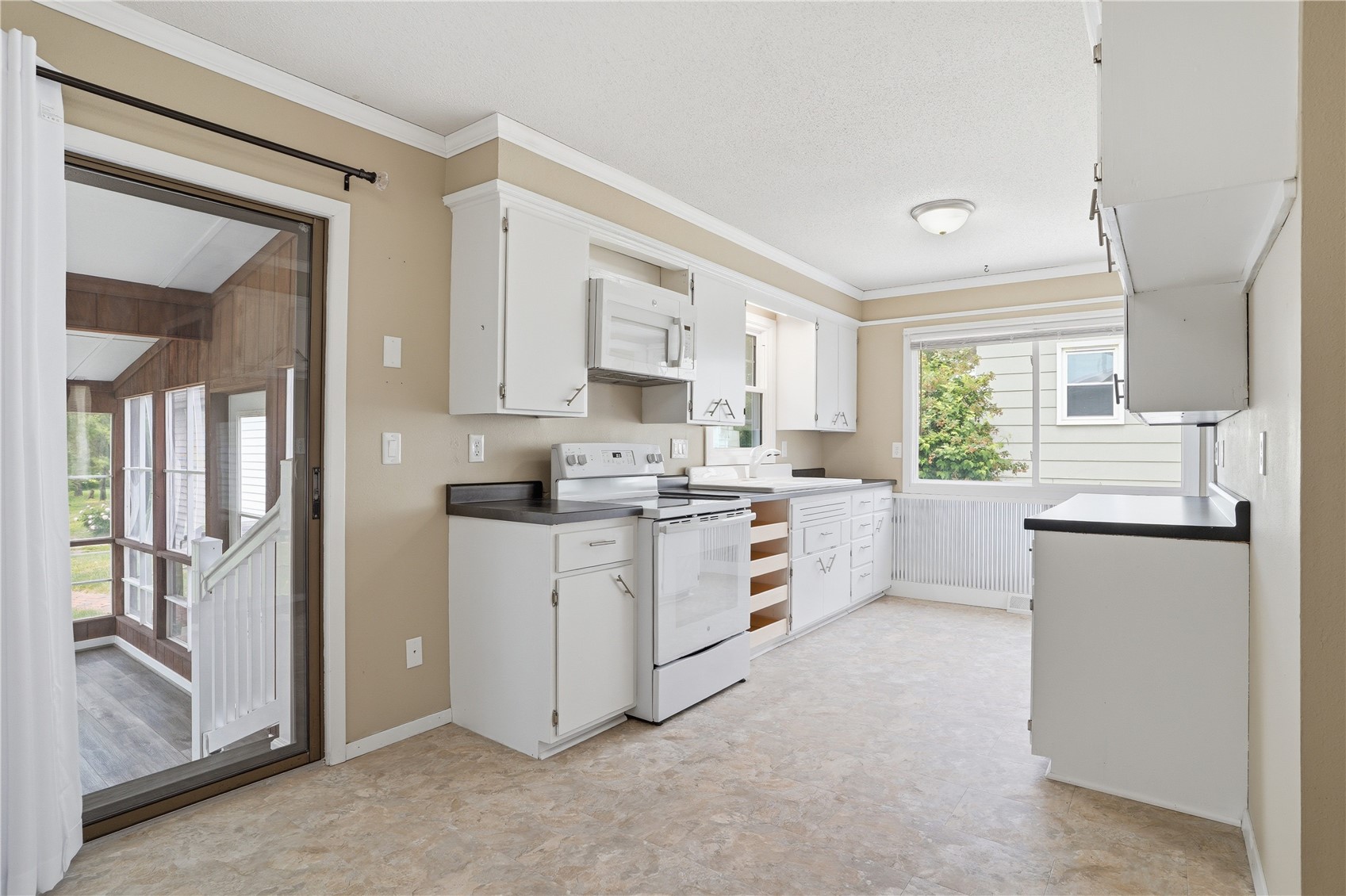 806 29th Street NW Cedar Rapids IA 52405