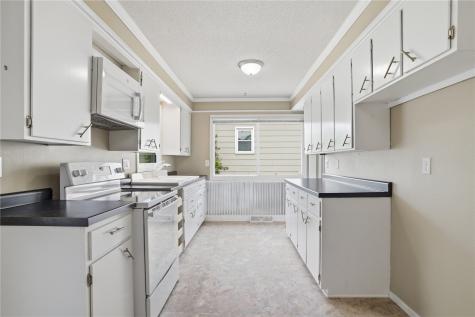 806 29th Street NW Cedar Rapids IA 52405