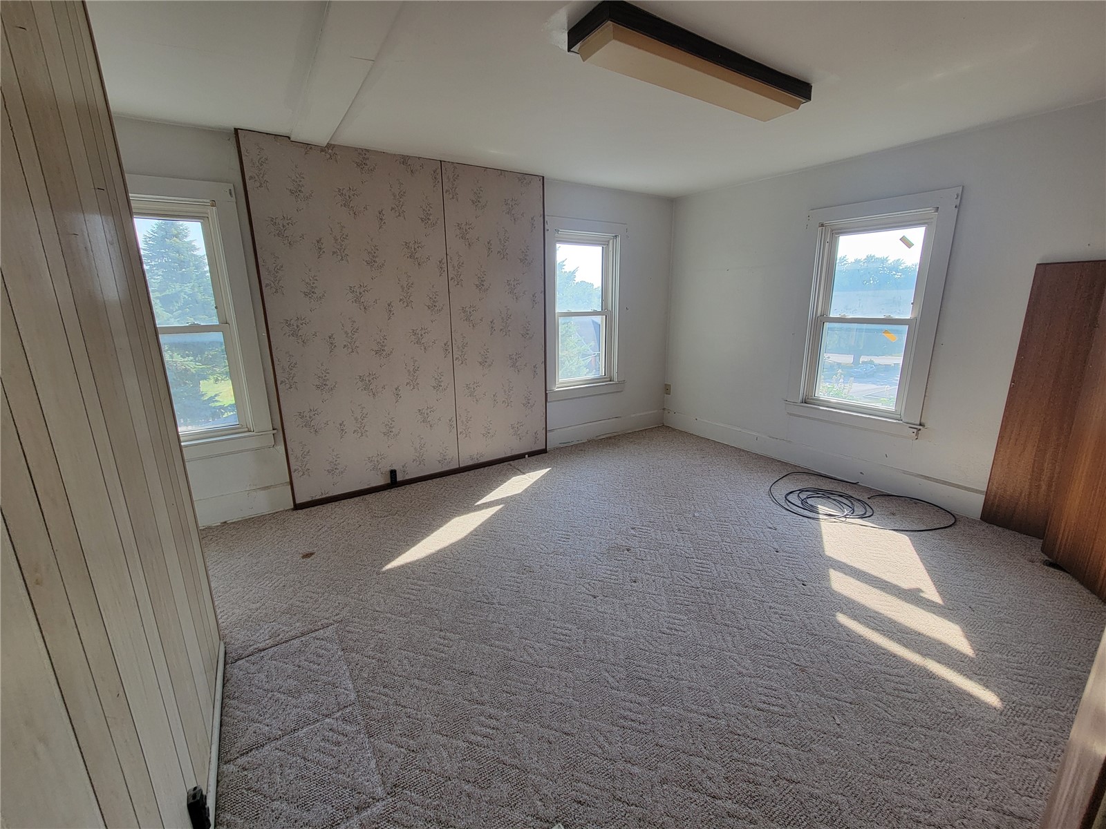 218 E Main Street Oxford IA 52322