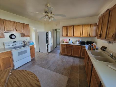 218 E Main Street Oxford IA 52322