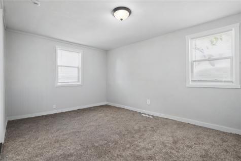 1403 West 3rd Street Vinton IA 52349